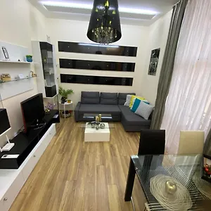  Apartamento Cozy In Downtown - Tsar Samuil Street