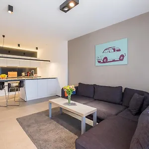 Apartment - Mall Of & Metro Station, Sofia